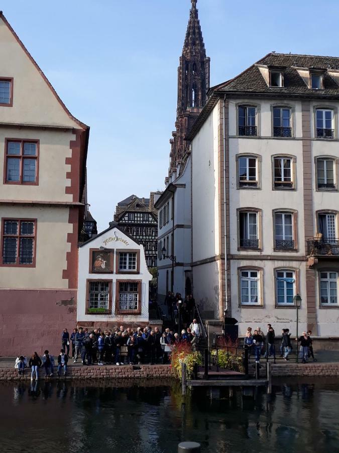 Un séjour de Charme à Estrasburgo Exterior foto
